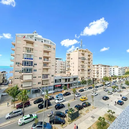 1 Bedroom 624 *